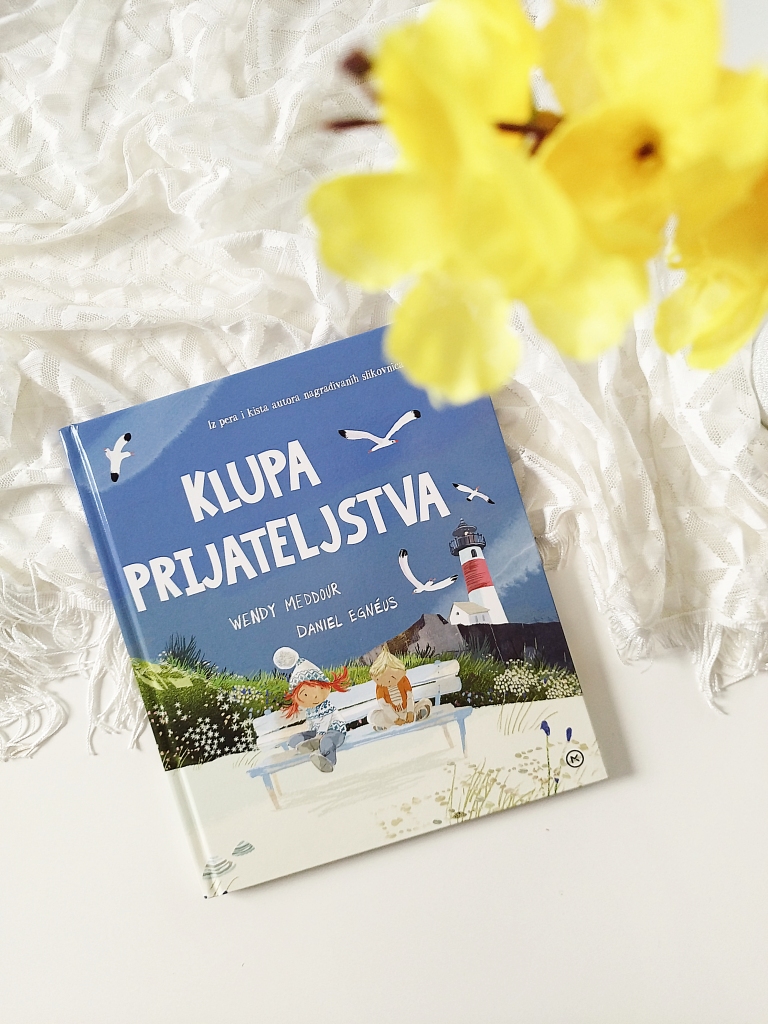 Recenzija Andrea Iki Mamine Knjige Mozaik Knjiga